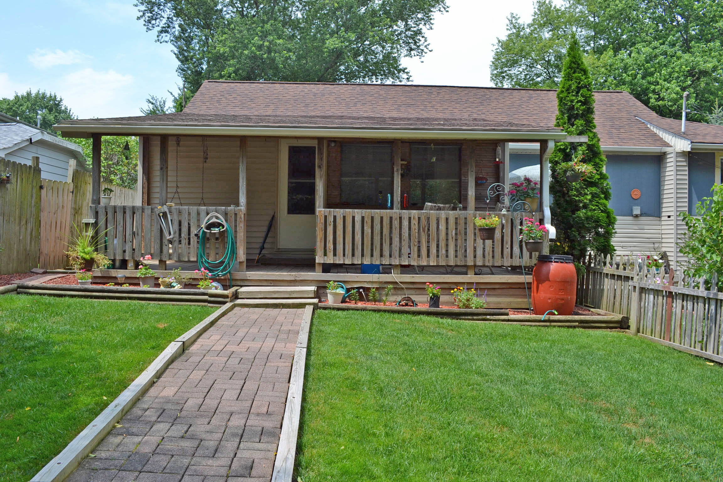 Unique Valparaiso,IN Home For Sale Flint Lake Area